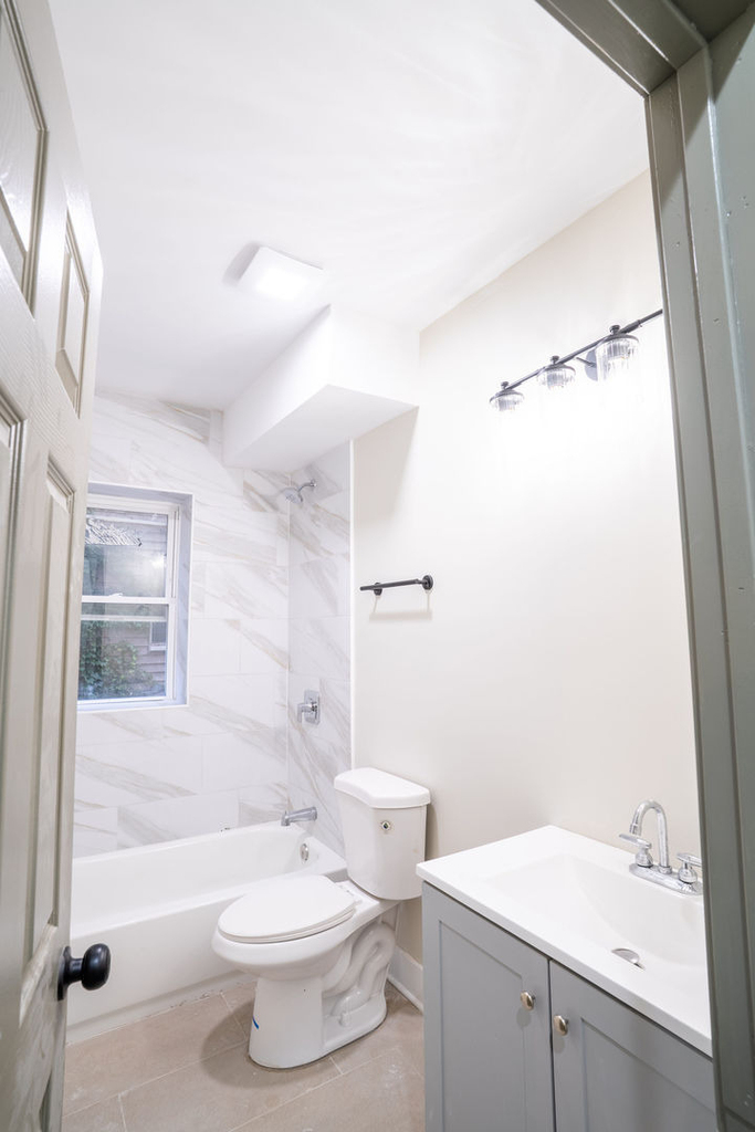 7948 S Evans Avenue - Photo 7