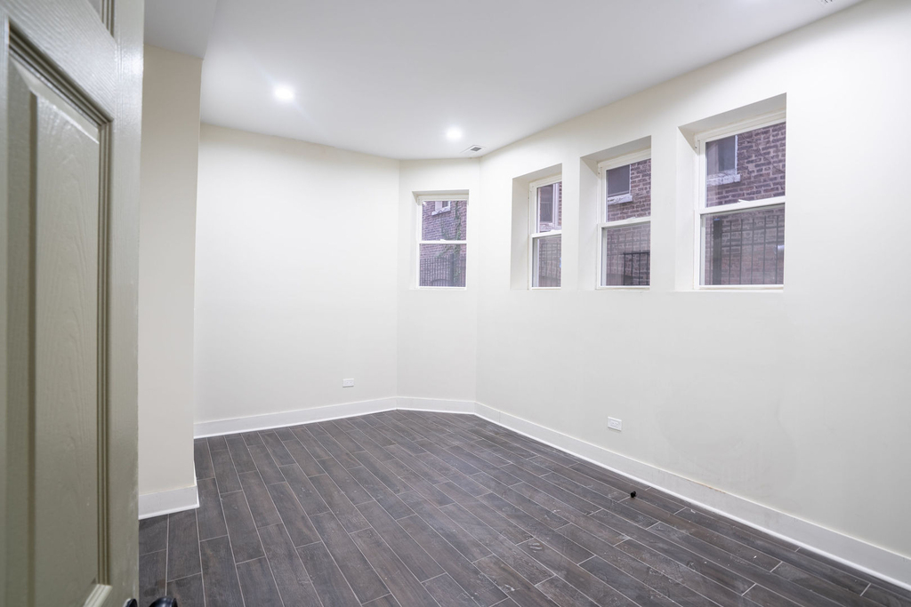 7948 S Evans Avenue - Photo 10