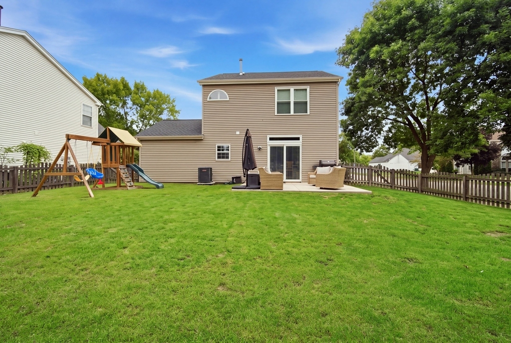 843 Newbury Court - Photo 14