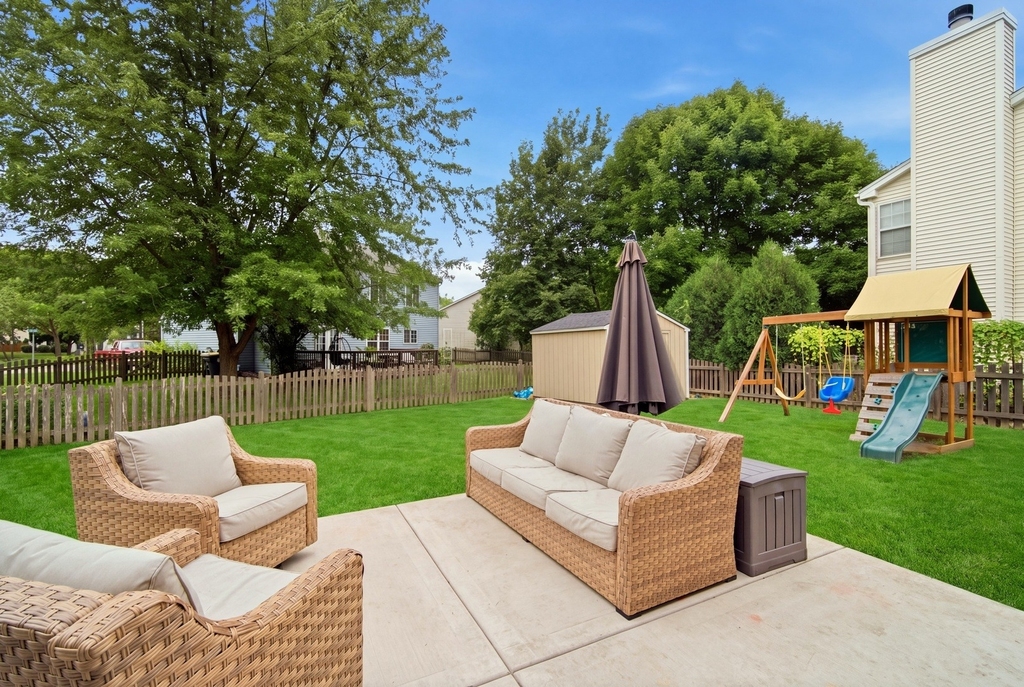 843 Newbury Court - Photo 13