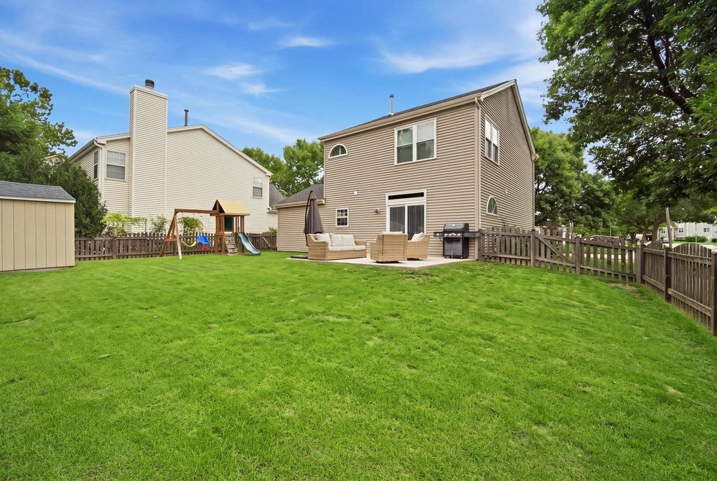 843 Newbury Court - Photo 15