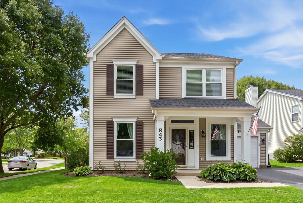 843 Newbury Court - Photo 0