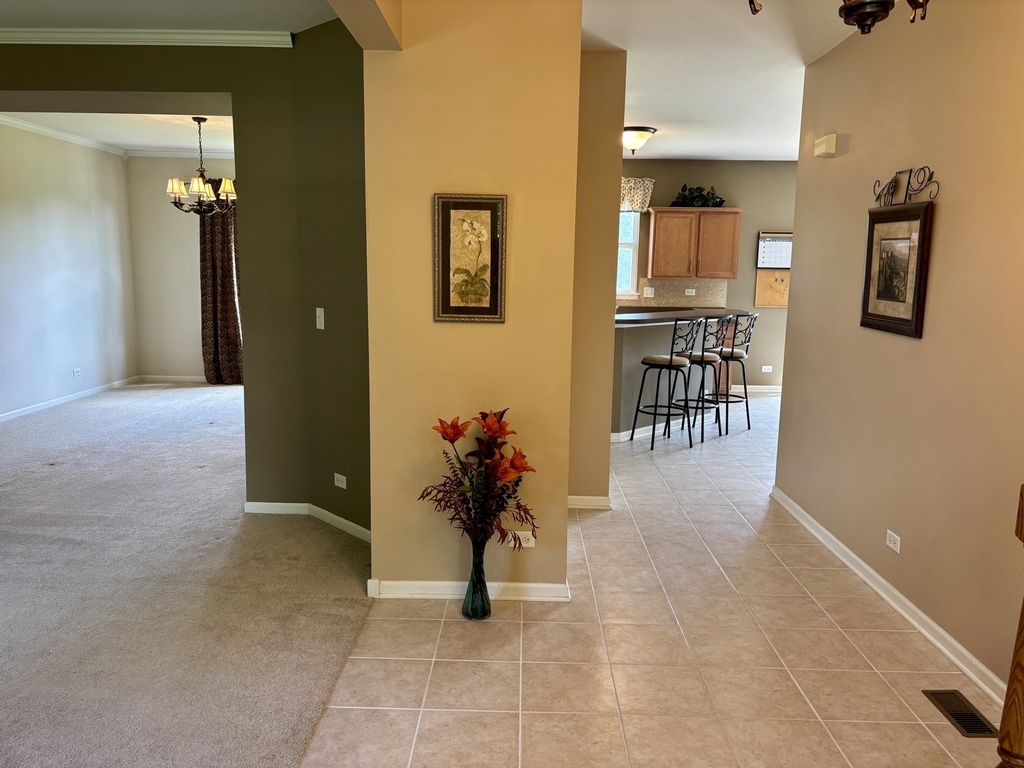624 Vista Drive - Photo 1