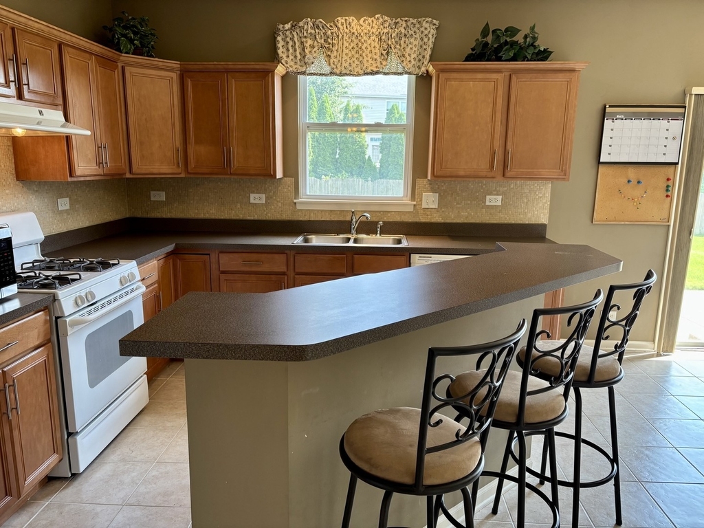 624 Vista Drive - Photo 2