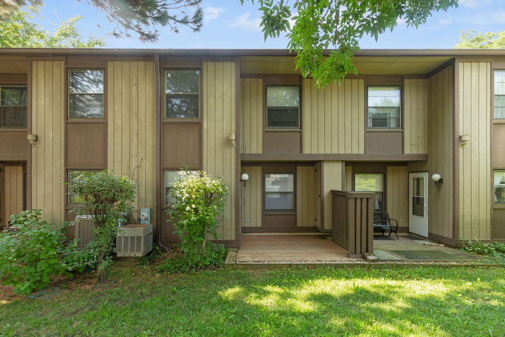 620 N Hough Street - Photo 18