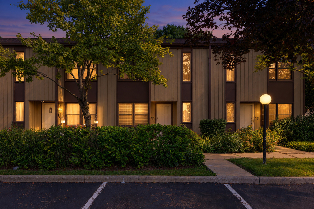 620 N Hough Street - Photo 21