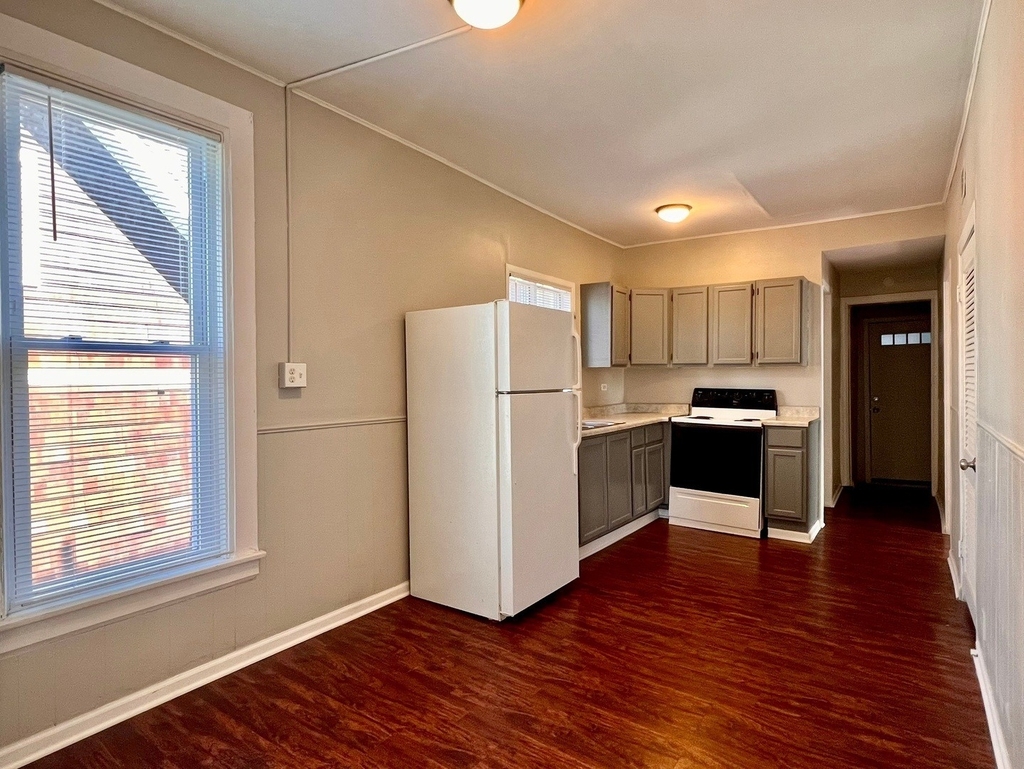 740 Belleforte Avenue - Photo 3