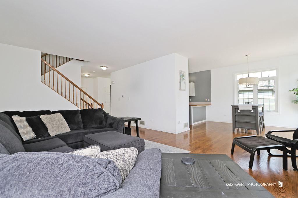 1277 Queen Ann Lane - Photo 4