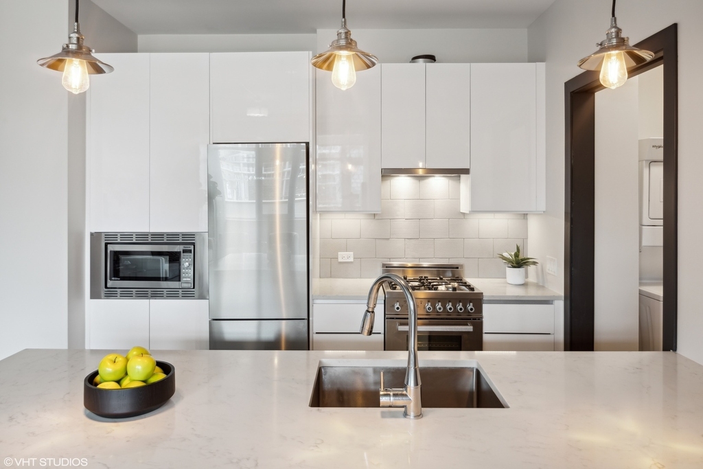 171 N Aberdeen Street - Photo 7