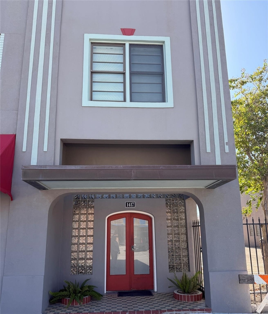 1417 Tremont Street - Photo 22