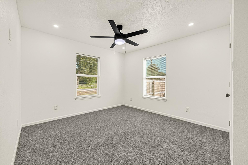 7101 Goforth Street - Photo 10