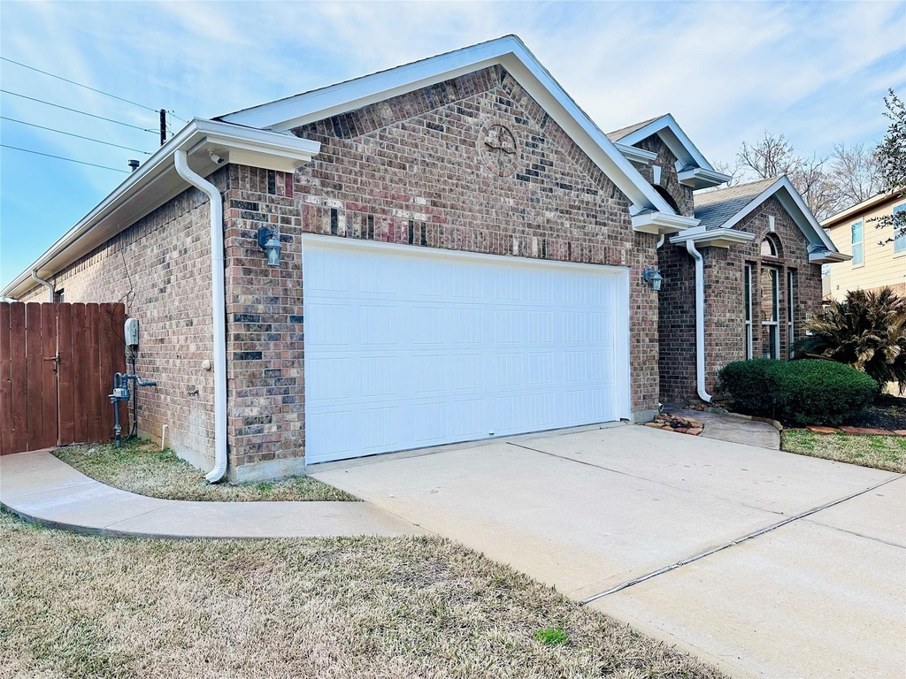 25827 Rustica Drive - Photo 0
