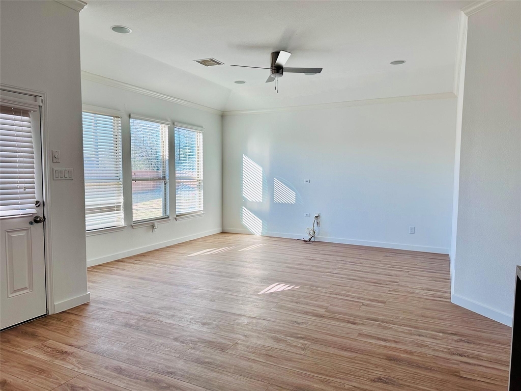 25827 Rustica Drive - Photo 16