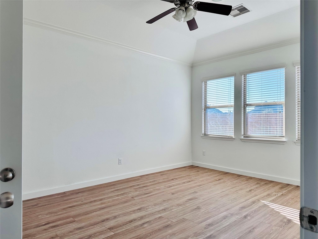 25827 Rustica Drive - Photo 17