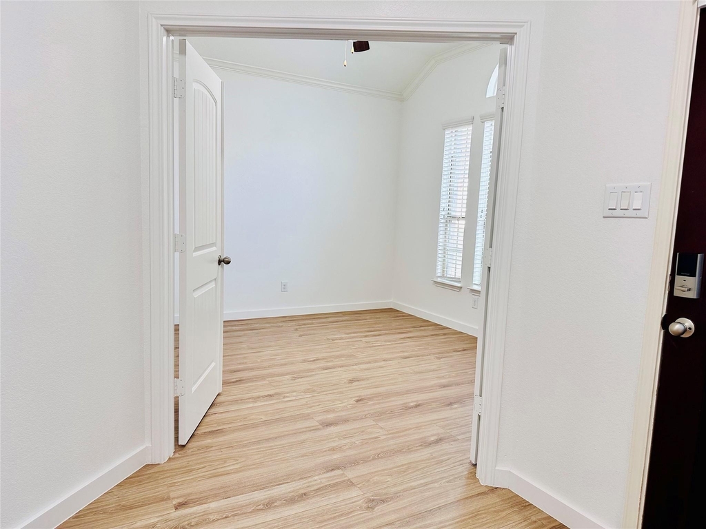 25827 Rustica Drive - Photo 24