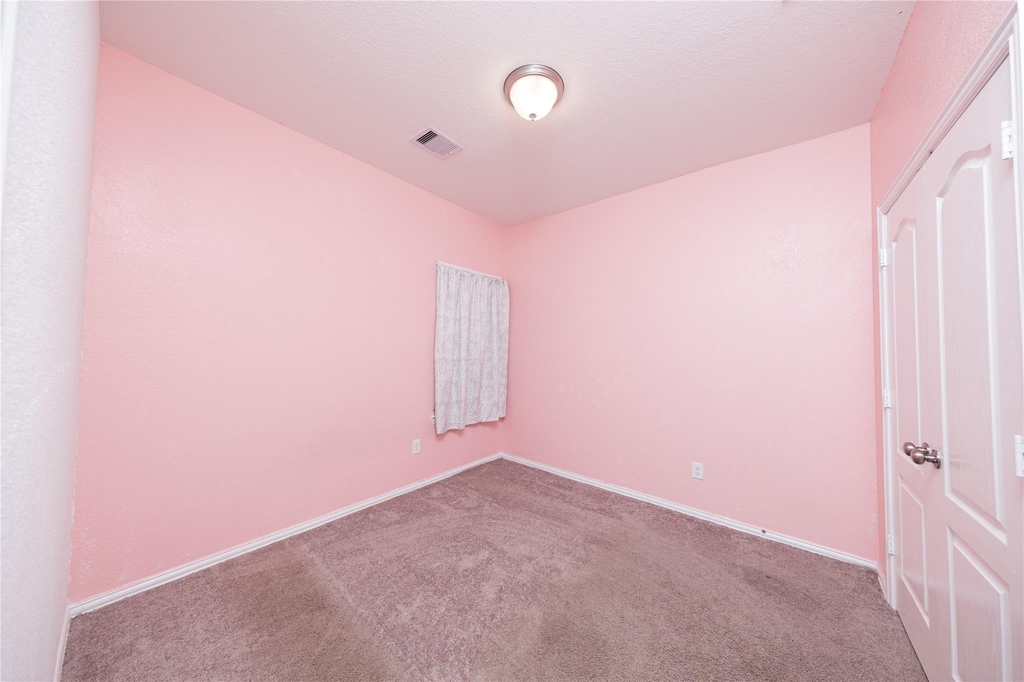 31206 Whitfield Court - Photo 13