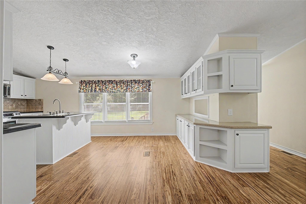 26190 Walnut Burl - Photo 6