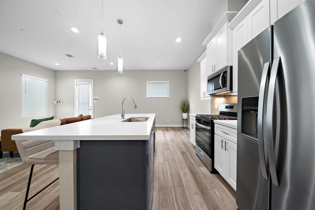 8322 Curry Road - Photo 21