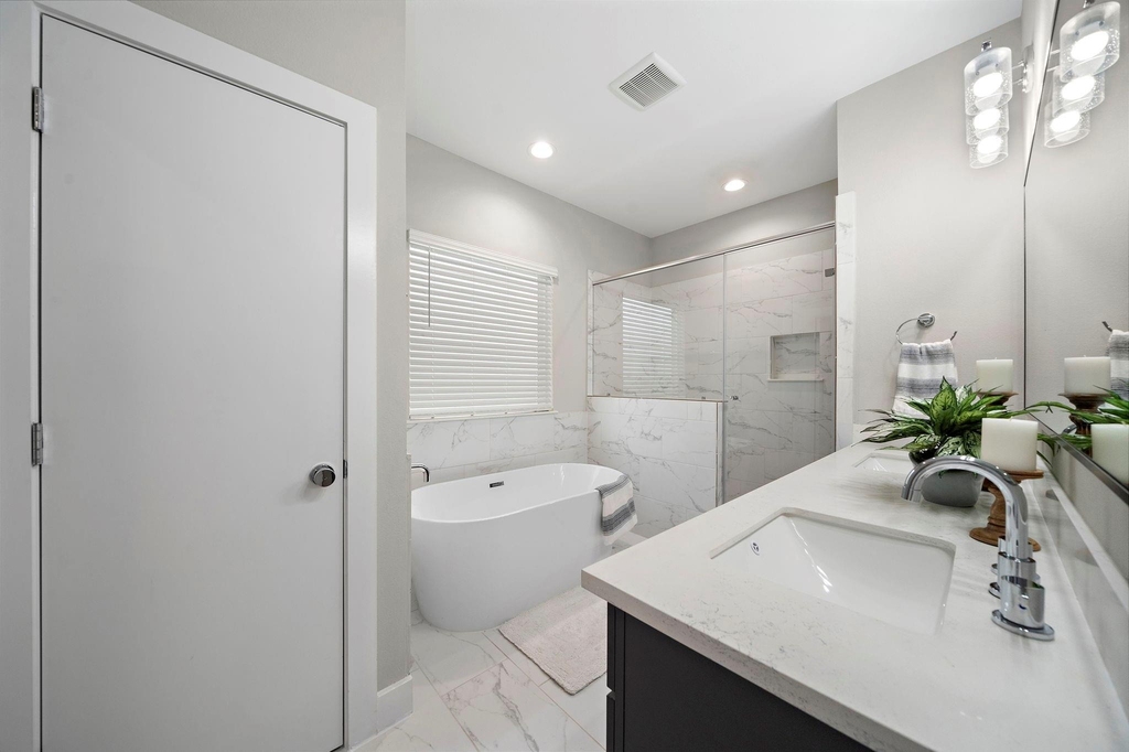 8322 Curry Road - Photo 5