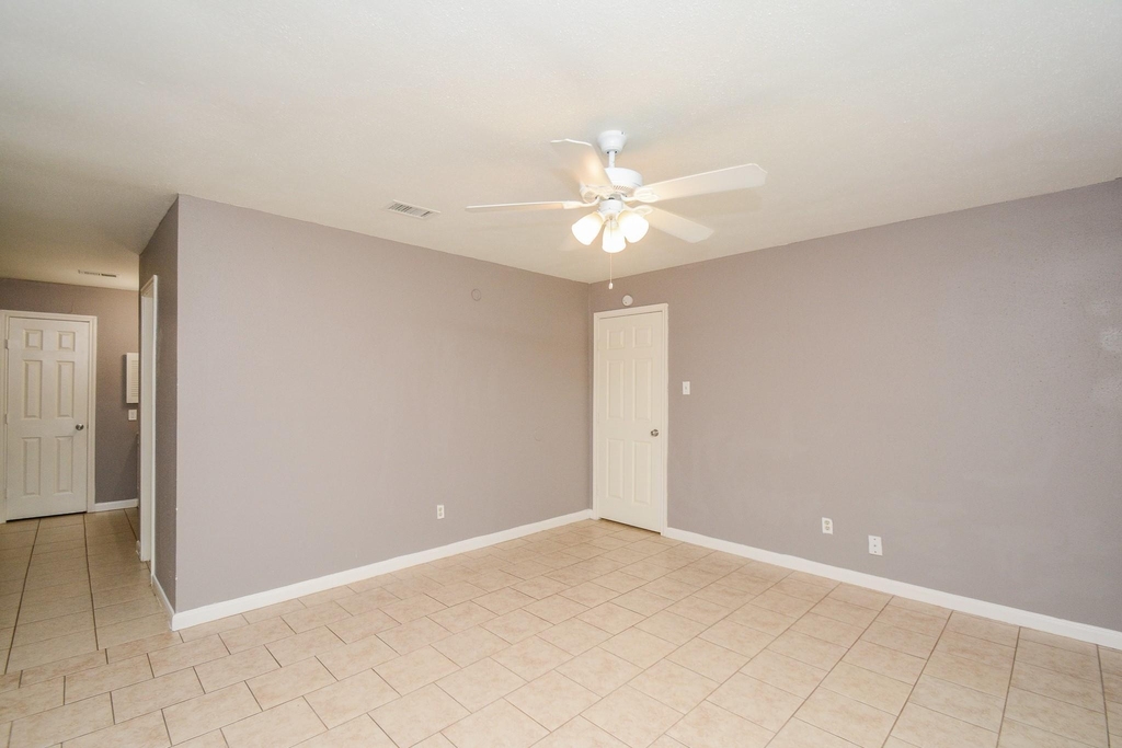 8607 Crystal Cove Circle - Photo 9