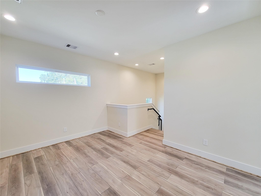 5931 Beall Street - Photo 10