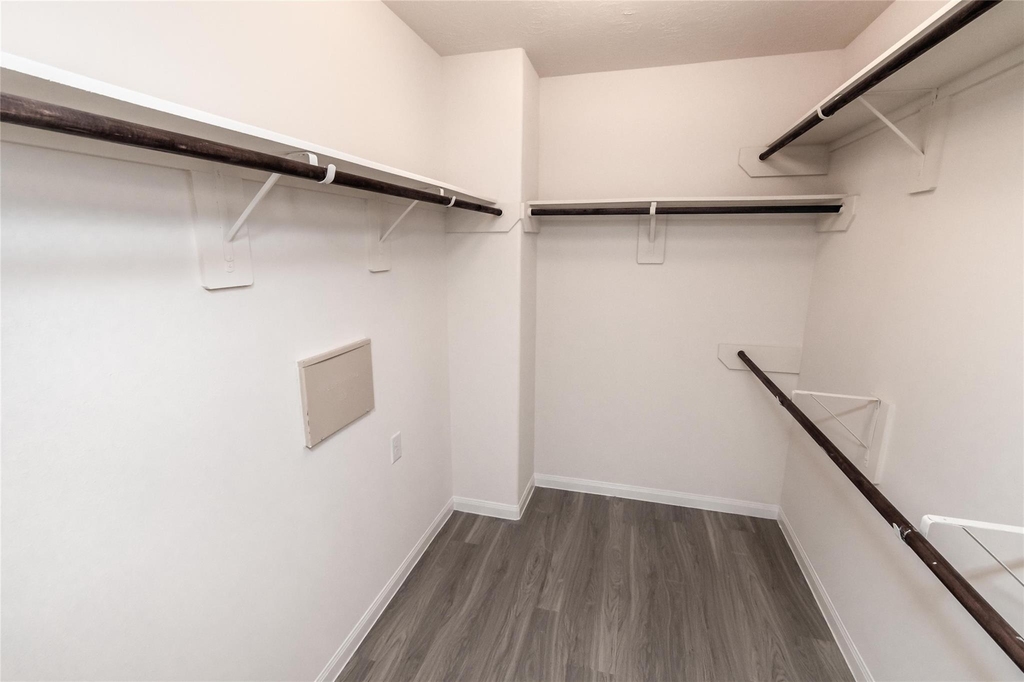 1135 Lexington Grove Drive - Photo 10