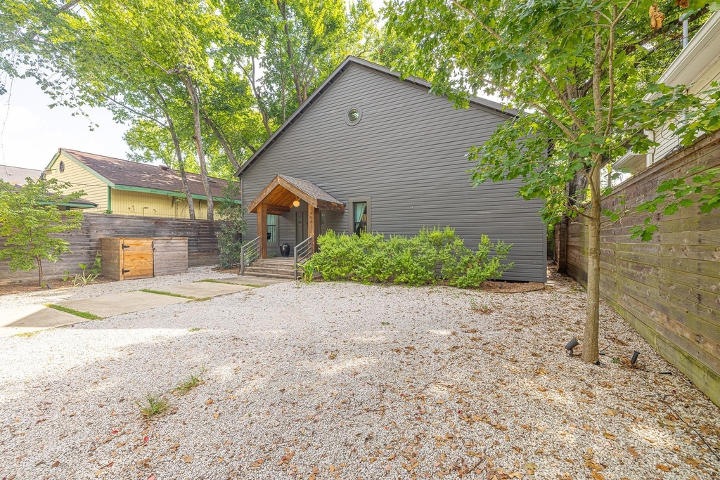 1404 Allston Street - Photo 1