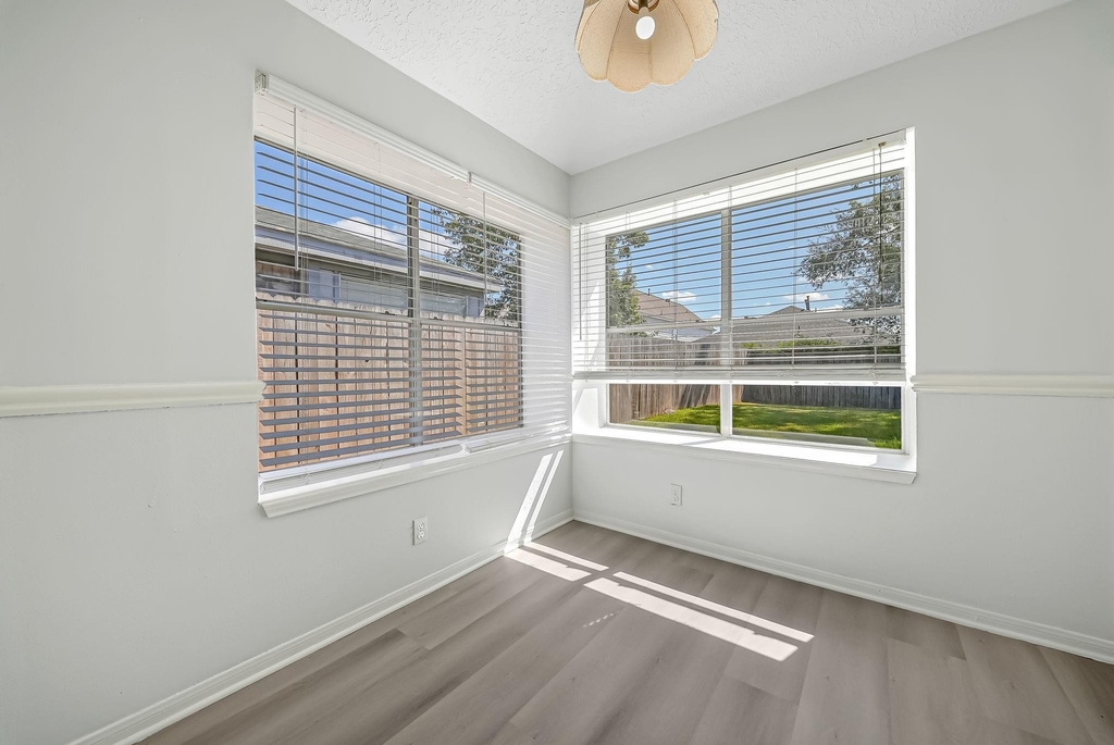 16897 Blue Jay Street - Photo 9