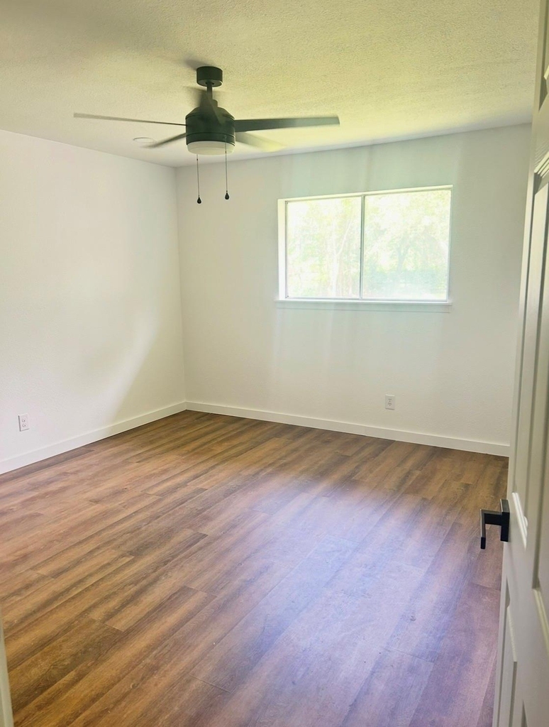 3935 Allen Road - Photo 11