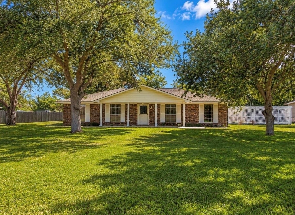 3935 Allen Road - Photo 1