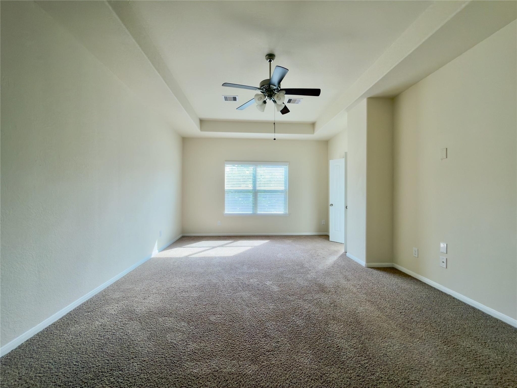 17035 Amarose Drive - Photo 18