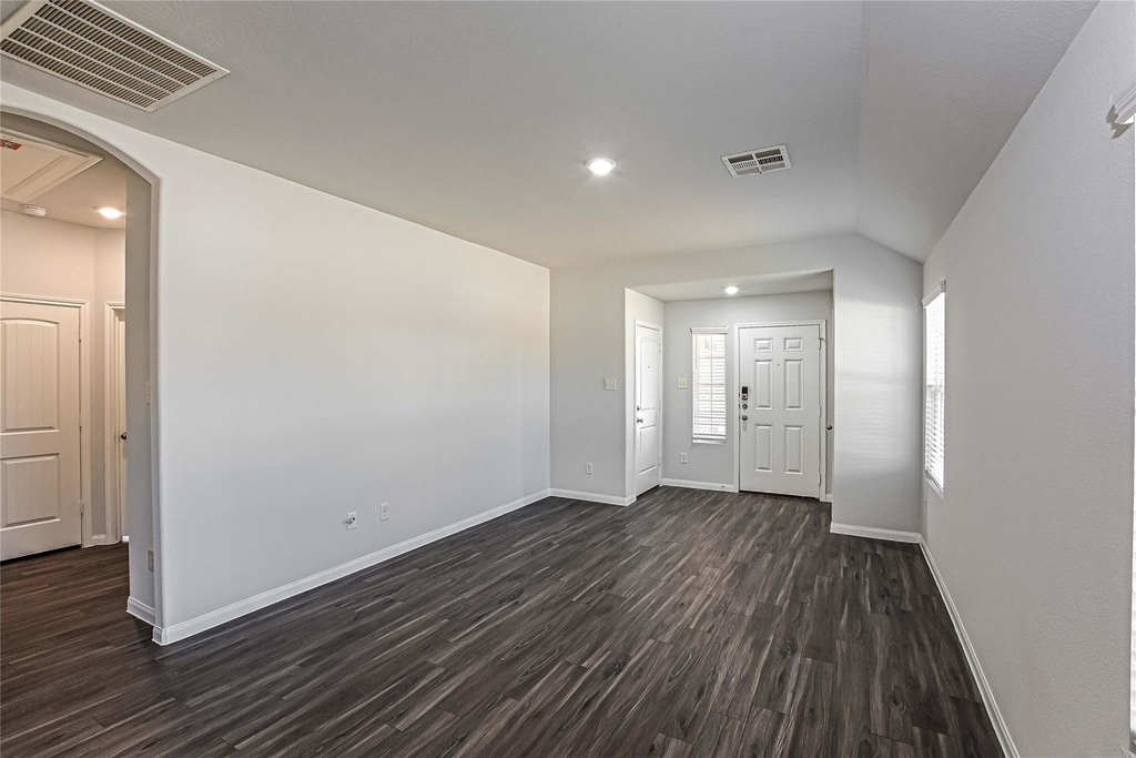 19046 Brescia Lane - Photo 8