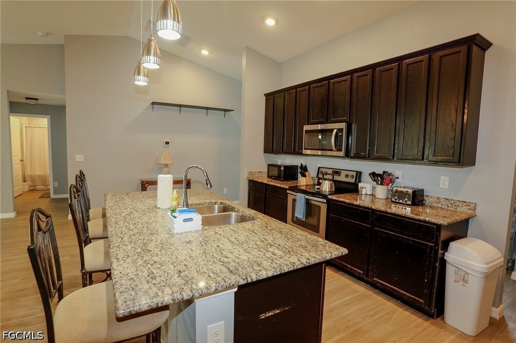 1902 Sw 26th Street - Photo 5