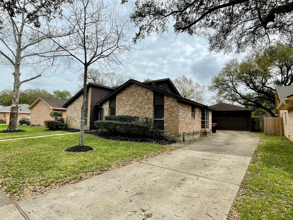 21327 Park Tree Lane - Photo 1