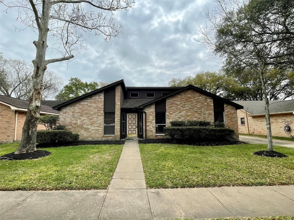 21327 Park Tree Lane - Photo 0