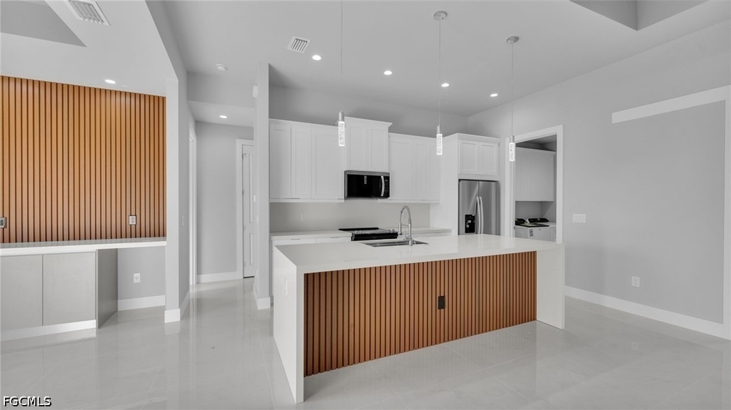 1306 Beth Avenue N - Photo 10