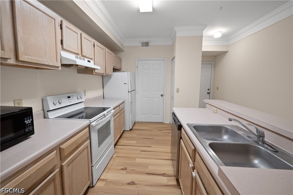 11510 Villa Grand - Photo 7
