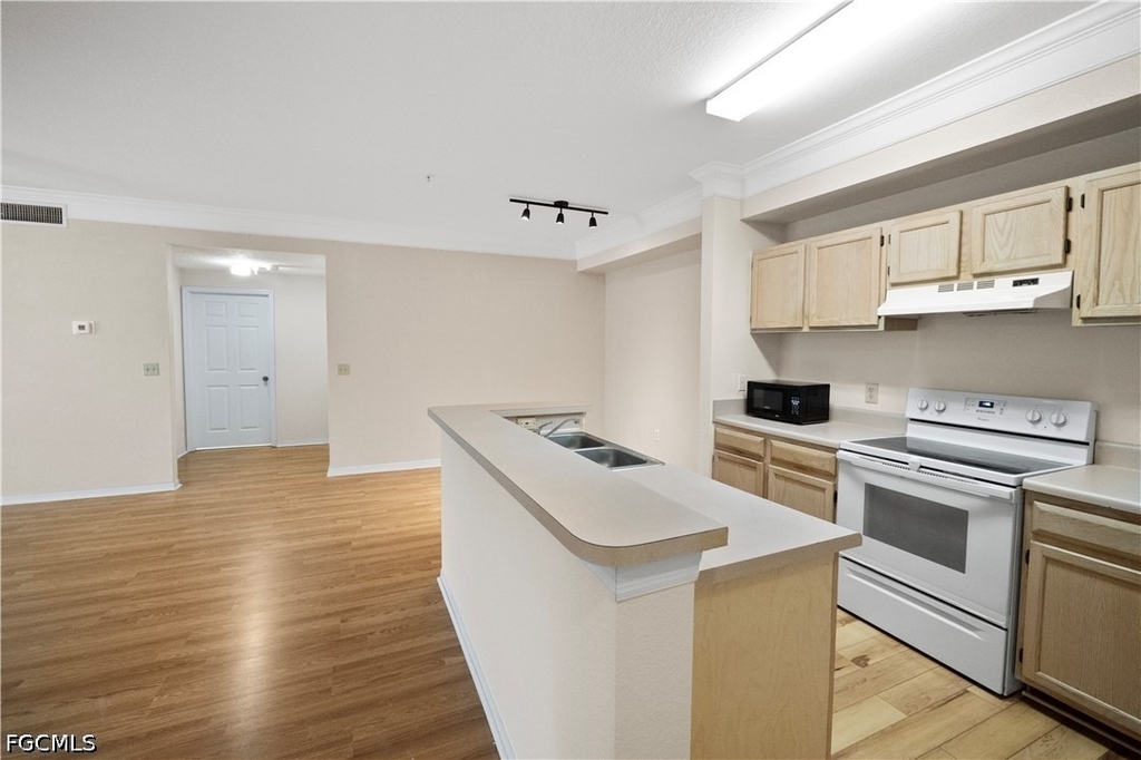 11510 Villa Grand - Photo 4