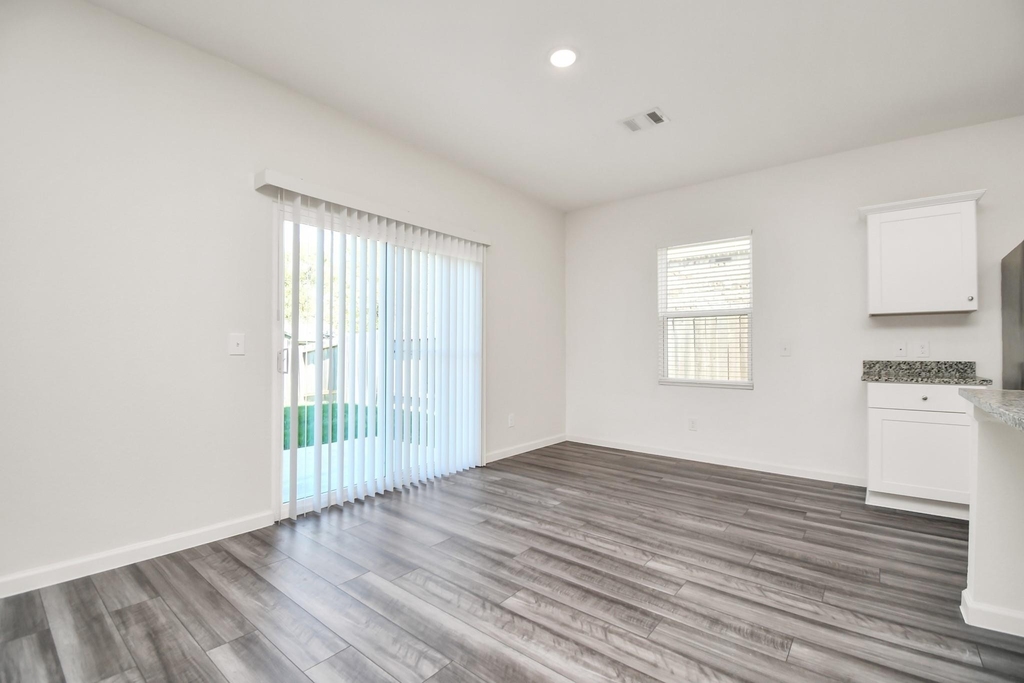 7810 Carrotwood Court - Photo 18