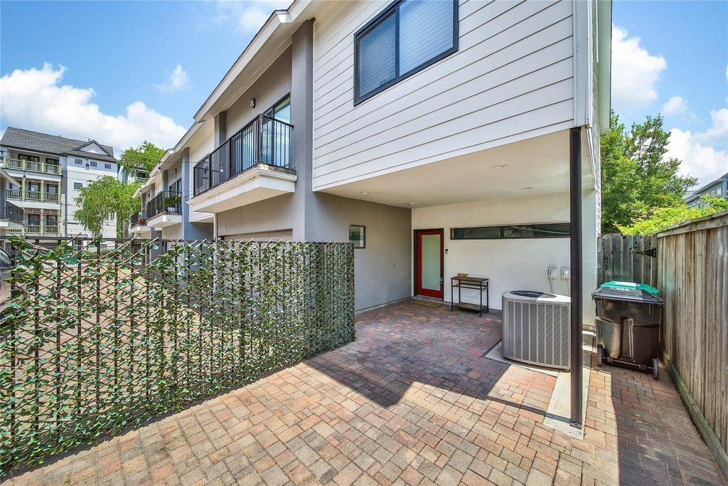 4205 Eigel Street - Photo 2