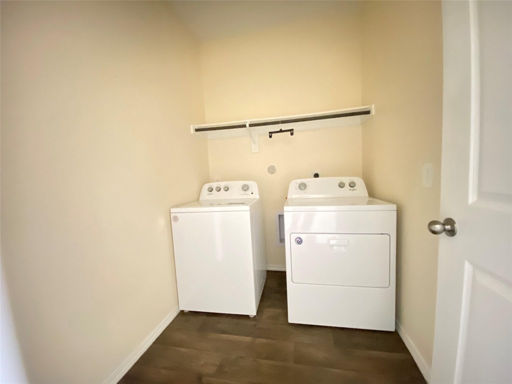 18704 S Portbec Court - Photo 17