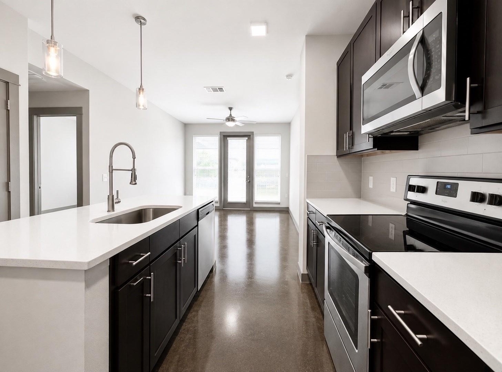 1111 N Durham Drive - Photo 2