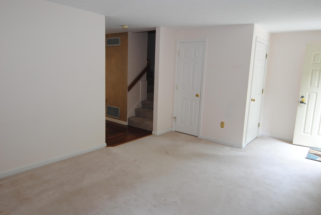36 Highbridge Hill - Photo 2