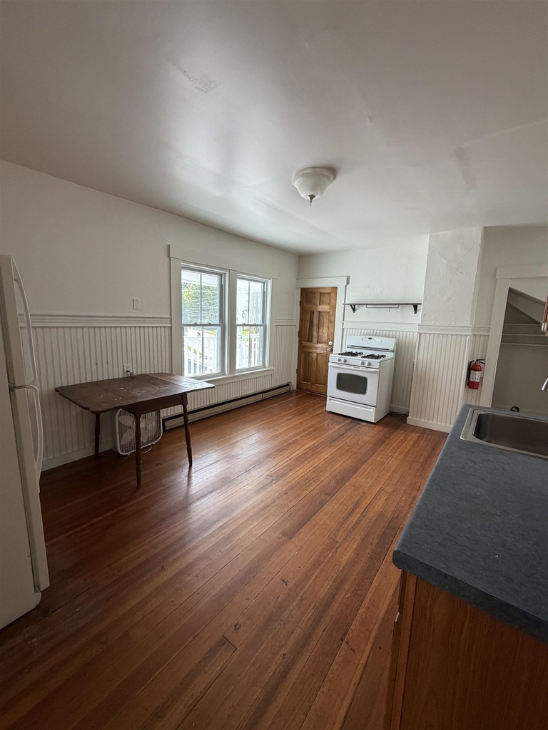 110 Estey - Photo 3