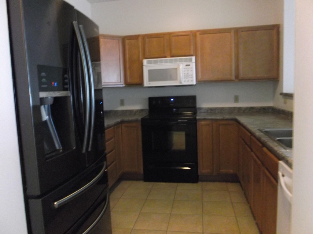 370-412 Farrell - Photo 1