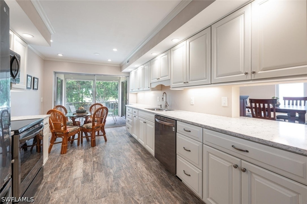 241 Palm River Boulevard - Photo 3