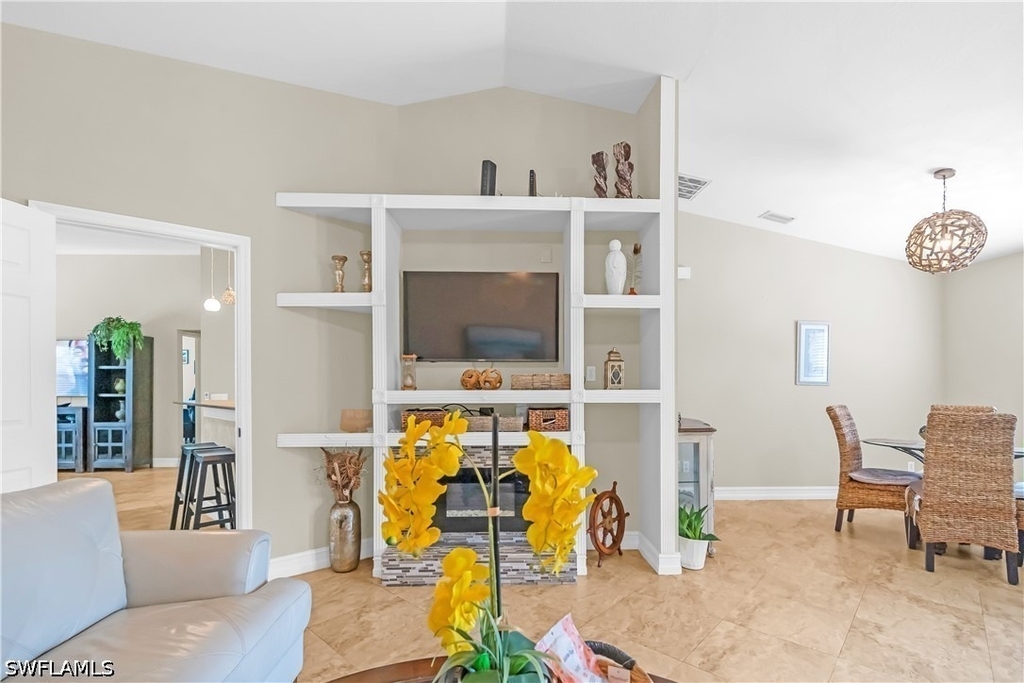 2281 16th Street Ne - Photo 5
