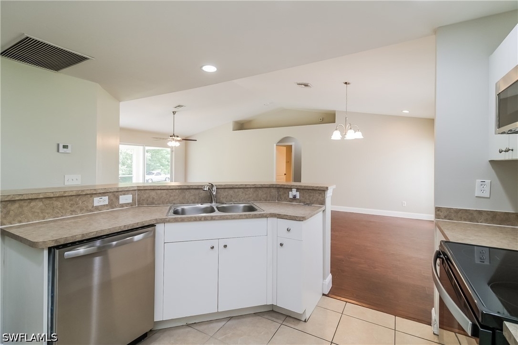 2914 46th Street Sw - Photo 4
