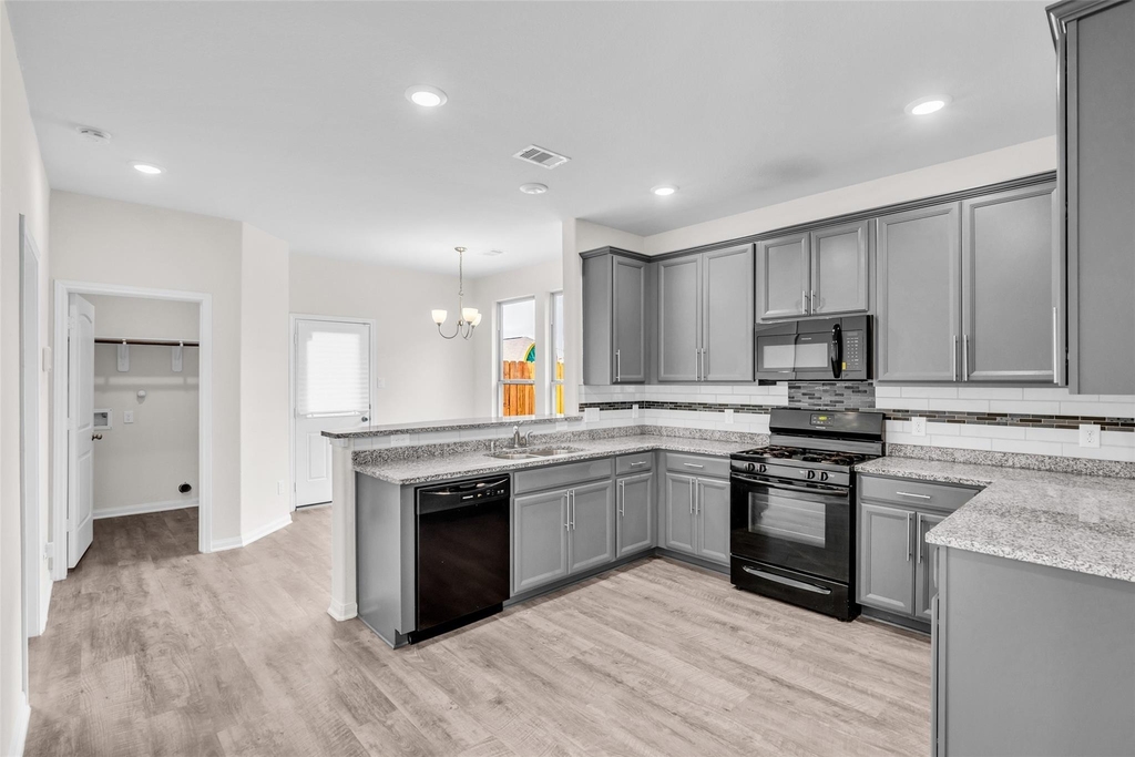 14211 Grand Hills Drive - Photo 10