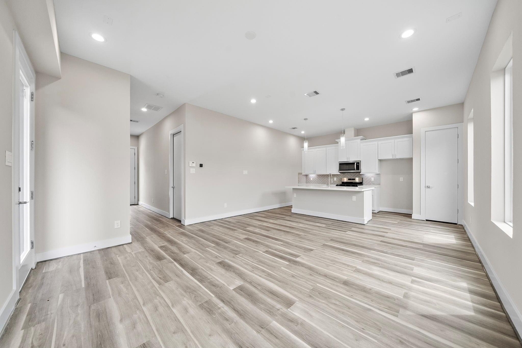 7514 Sandle Street - Photo 6